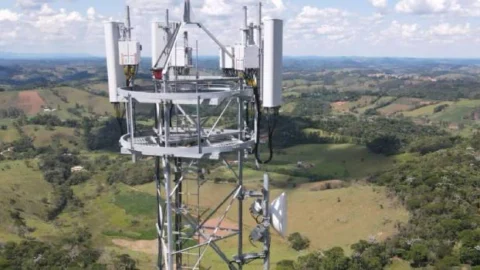 Programa Alô, Minas! vai levar telefonia móvel a mais cem novos distritos e localidades de Minas Gerais 5 Programa Alô, Minas! vai levar telefonia móvel a mais cem novos distritos e localidades de Minas Gerais