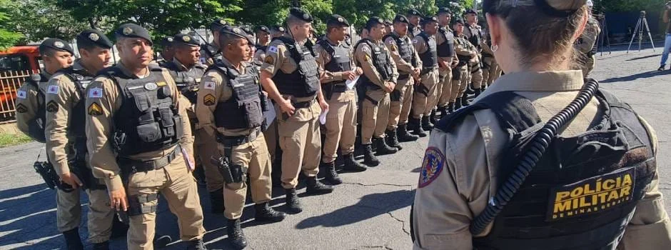 Operação da Polícia Militar resulta em centenas de prisões 1 Em mais uma ação que integra a Operação Natalina, iniciada desde o início de dezembro, a Polícia Militar de Minas Gerais (PMMG) realizou