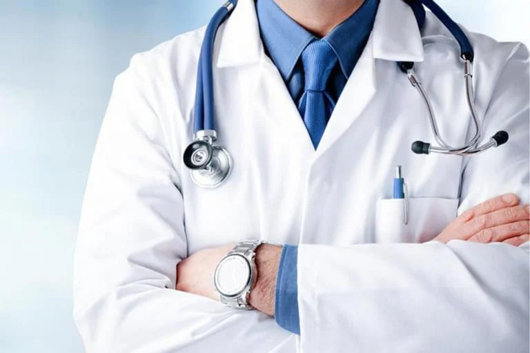 Em 2023, o Ministério da Saúde registrou o maior número de programas de residência médica inscritos em editais do Pró-Residência,