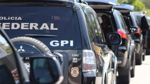 PF investiga participação de deputada estadual em milícia do Rio 2 PF investiga participação de deputada estadual em milícia do Rio