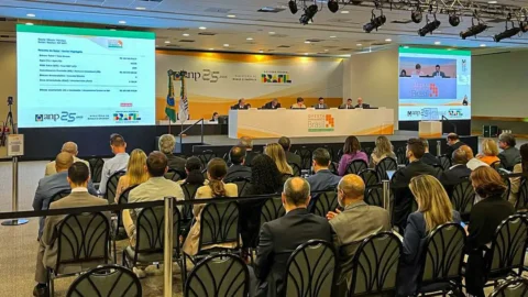 Leilão de blocos de exploração fora do pré-sal arrecada R$ 422 milhões