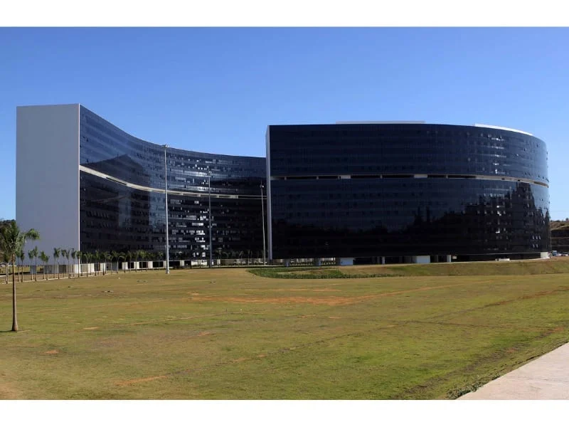 Advocacia-Geral do Estado recupera R$ 3,6 bilhões em dívida ativa nos últimos cinco anos 1 A Advocacia-Geral do Estado de Minas Gerais (AGE-MG) recuperou R$ 3,6 bilhões para o caixa do estado, nos últimos cinco anos, por meio