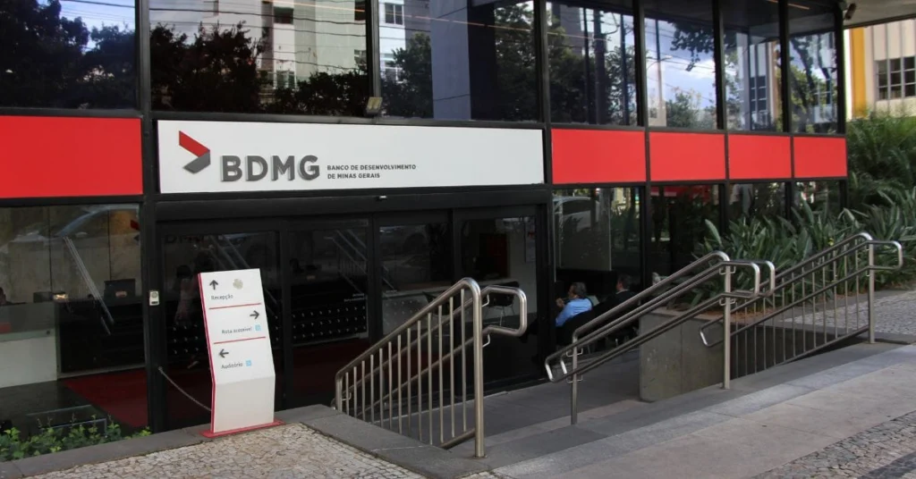 A Comissão de Financiamento Externo (Cofiex), do Governo Federal, autorizou o Banco de Desenvolvimento de Minas Gerais (BDMG) a captar até