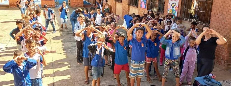 Ano letivo da rede pública estadual de ensino mineira termina nesta quarta-feira (20/12) 1 A Secretaria de Estado de Educação de Minas Gerais (SEE/MG) encerra o ano letivo, nesta quarta-feira (20/12), para os cerca de 1,6 milhão