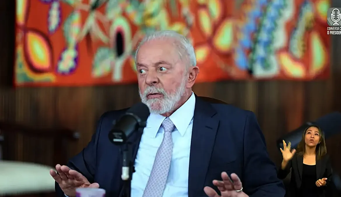 Lula critica previsão da OCDE sobre economia brasileira 1 O presidente Luiz Inácio Lula da Silva criticou, nesta terça-feira (19), a previsão da Organização para a Cooperação e Desenvolvimento
