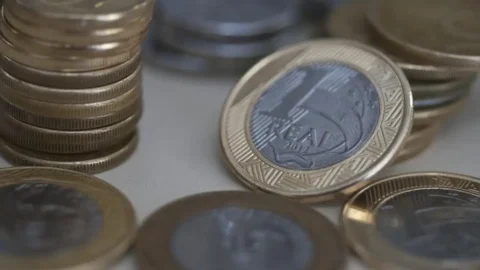 Superávit das contas públicas cai 45,4% e fecha outubro em R$ 14,8 bi 2 Superávit das contas públicas cai 45,4% e fecha outubro em R$ 14,8 bi