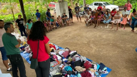 Afetados pela Usina de Belo Monte recebem doações em campanha de Natal