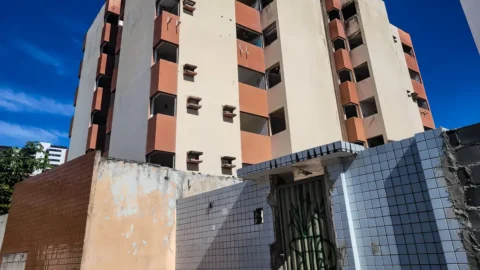 Em Maceió, afundamento do solo diminui para 0,3 cm por hora 8 Em Maceió, afundamento do solo diminui para 0,3 cm por hora