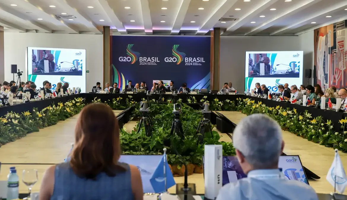 Lula participa de reunião preparatória do G20 nesta quarta-feira 1 O presidente Luiz Inácio Lula da Silva participa nesta quarta-feira (13) da reunião conjunta das trilhas de Sherpas e das Finanças do G20