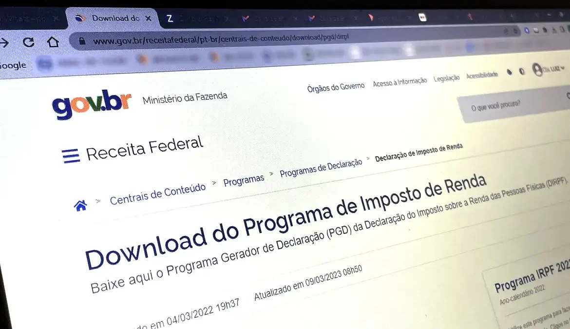 A Receita Federal paga nesta quinta-feira (28) o lote residual de restituição do Imposto sobre a Renda da Pessoa Física (IRPF) do mês