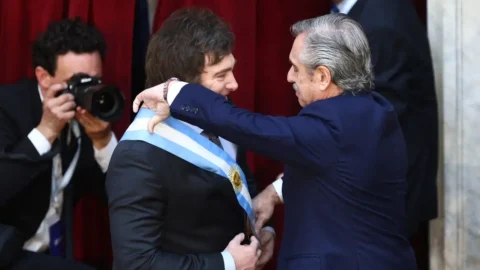 Javier Milei toma posse como novo presidente da Argentina 2 Javier Milei toma posse como novo presidente da Argentina
