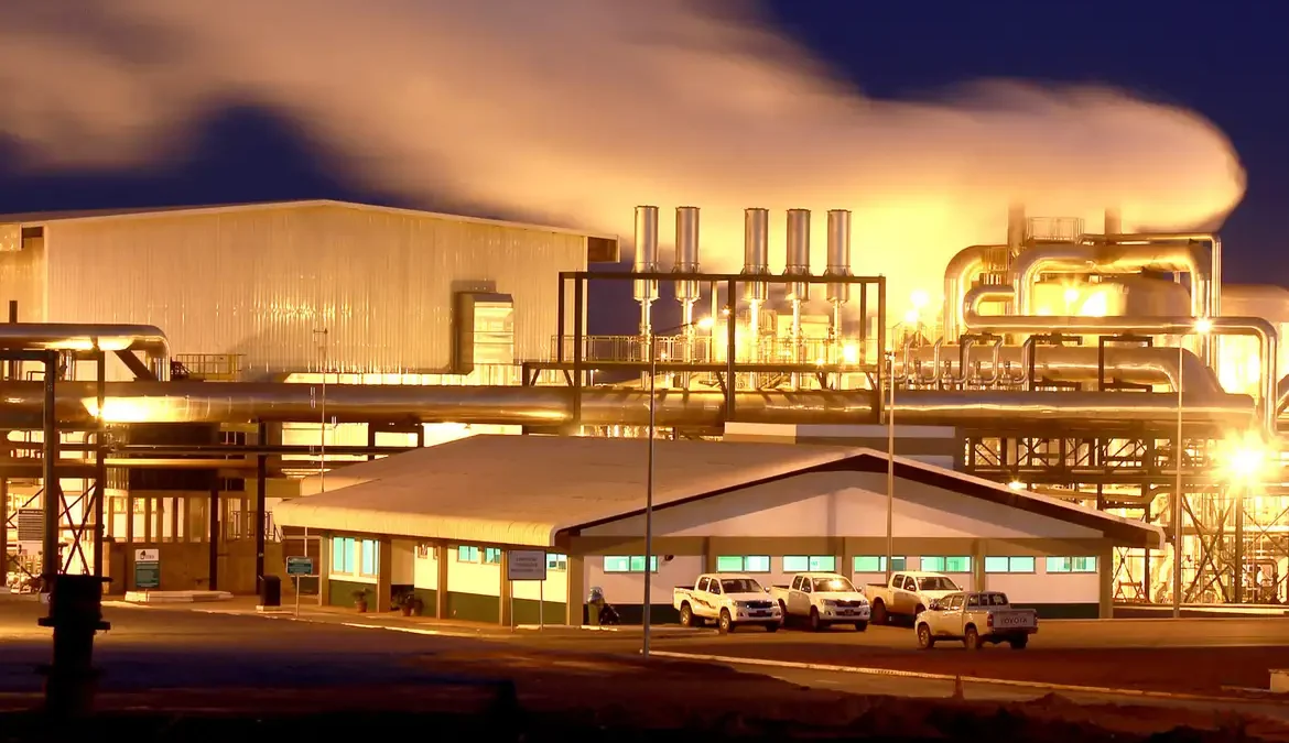 A previsão é que o documento final da COP28 seja aprovado nesta terça-feira (12)
