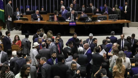 Congresso conclui votação da LDO de 2024 2 Congresso conclui votação da LDO de 2024