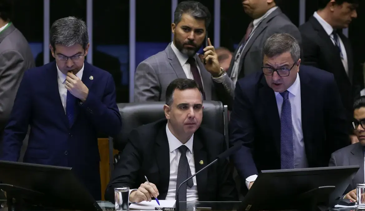 Congresso Nacional aprova projeto da lei orçamentária para 2024 1 O Congresso Nacional aprovou nesta sexta-feira (22) o projeto da lei orçamentária para 2024