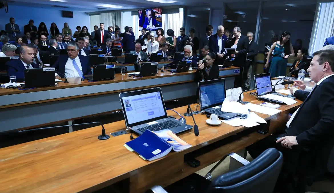 BB e BNDES são autorizados a contratar empréstimos externos 1 Os empréstimos terão a garantia da União