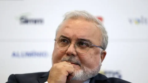 Presidente da Petrobras lamenta instalação da CPI da Braskem 4 Presidente da Petrobras lamenta instalação da CPI da Braskem