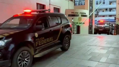 PF faz operação contra venda de vinhos contrabandeados no Rio 