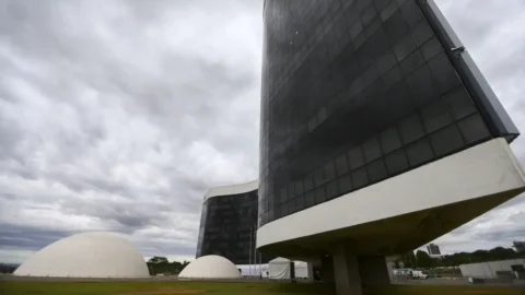 Mais de 138 mil novas urnas foram entregues para 2024, diz TSE
