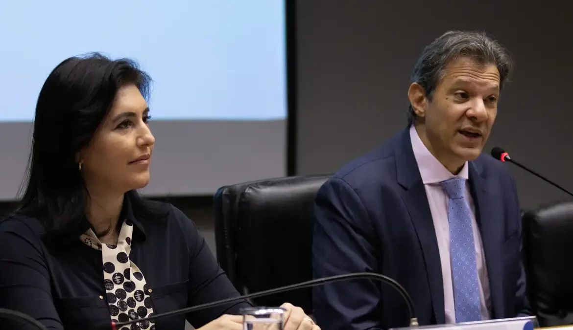 No terceiro trimestre superou as expectativas, informaram nesta terça-feira (5) os ministros da Fazenda, Fernando Haddad, e