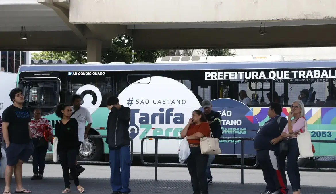 São Caetano do Sul adotou o passe livre pleno no transporte público, ou seja, em todos os dias da semana, em todos os horários, para toda