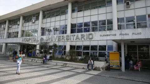 Conselho da UFRJ aprova contrato de gestão com a Ebserh