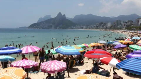Verão começa com previsão de calor acima da média histórica