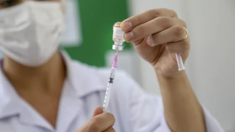 Saúde lança assistente virtual com informações sobre vacinas