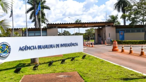 Servidores da Abin identificam ameaças aos atos democráticos de hoje 8 Servidores da Abin identificam ameaças aos atos democráticos de hoje