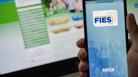 FIES: 162 mil pessoas já renegociaram suas dívidas 10 FIES: 162 mil pessoas já renegociaram suas dívidas