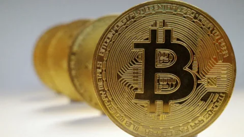PF prende investigado por lavagem de dinheiro com criptoativos