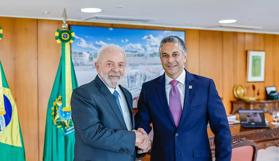 O presidente Luiz Inácio Lula da Silva recebeu nesta quarta-feira (24), em Brasília, representantes de duas multinacionais fabricantes