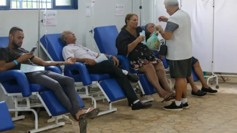 Hidratação é palavra de ordem, diz secretária de Saúde sobre dengue 1 Hidratação é palavra de ordem, diz secretária de Saúde sobre dengue