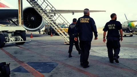 Procurados internacionais são deportados dos EUA e presos em Confins