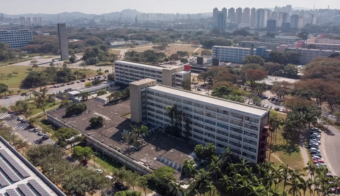 A Universidade de São Paulo (USP) abriu hoje (29) as inscrições do programa USP 60+, voltado a pessoas com 60 anos de idade ou mais
