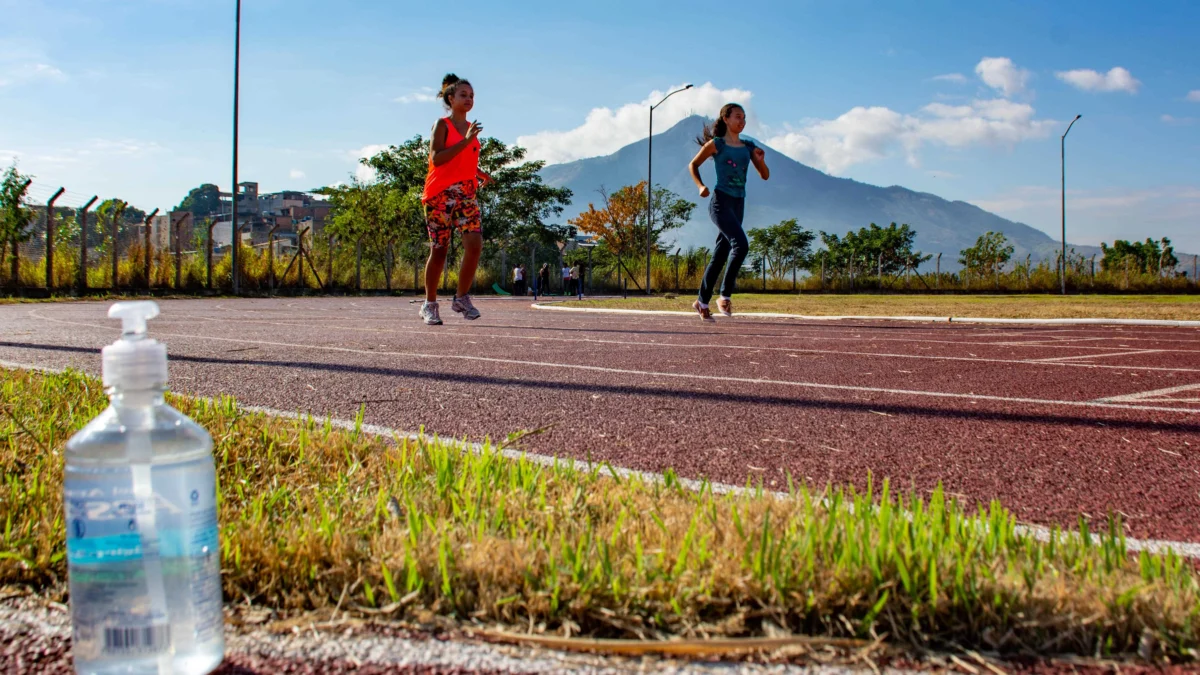 Incentivo ao esporte: Prefeitura abre inscrições para as escolinhas da Estação Olímpica 1 Aulas gratuitas de futebol, natação, natação paralímpica, atletismo e atletismo paralímpico