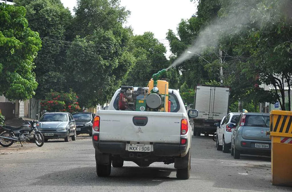 Ipatinga intensifica ações de combate à dengue com mais dois carros fumacê 1 Com um total de quatro veículos, a iniciativa multiplica os esforços no enfrentamento ao mosquito Aedes aegypti