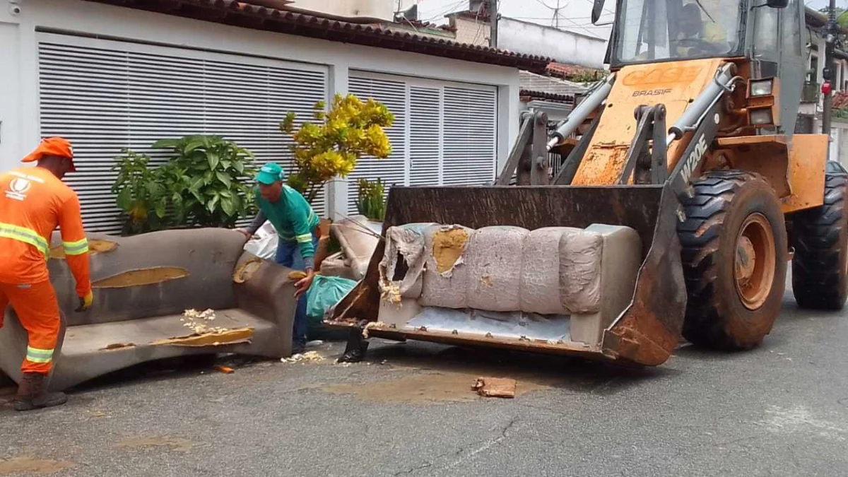 Prefeitura de Ipatinga reforça apelo quanto ao descarte adequado de lixo e entulhos 1 Sesuma observa que alguns dos principais infratores são grandes geradores de lixo na cidade