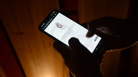 Governo de Minas amplia acesso a serviço de bloqueio de celular em caso de furto ou roubo 2 Governo de Minas amplia acesso a serviço de bloqueio de celular em caso de furto ou roubo