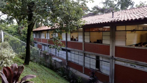 Governo de Minas autoriza recursos emergenciais para escolas da rede estadual enfrentarem período de chuvas