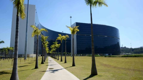 Projetos estratégicos garantem mais eficiência aos serviços prestados pelo Governo de Minas 1 Projetos estratégicos garantem mais eficiência aos serviços prestados pelo Governo de Minas