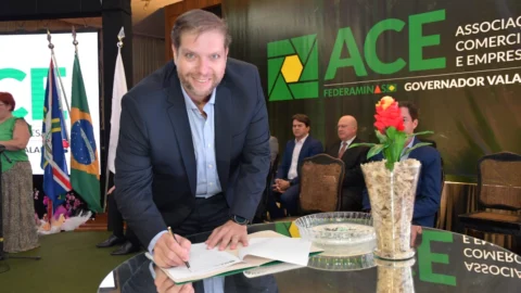 Stefano Couri, presidente da ACE-GV, é eleito para o Núcleo Gestor do Plano Diretor de GV 3 Stefano Couri, presidente da ACE-GV, é eleito para o Núcleo Gestor do Plano Diretor de GV