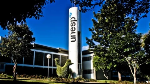 Unesp expulsa quatro alunos por participação em trote violento
