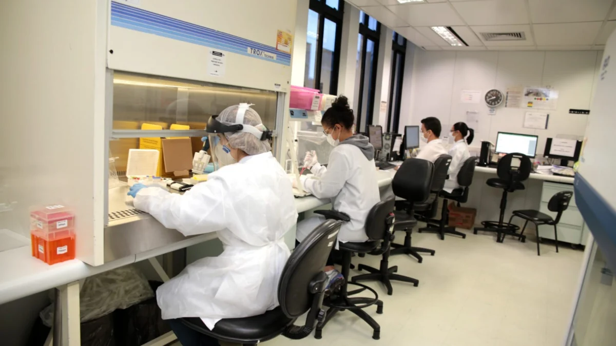 Fundação Hemominas: 39 anos investindo na promoção da vida 1 A Fundação Hemominas completa 39 anos com excelência na prestação de serviços nas áreas de hematologia, hemoterapia, células e tecidos