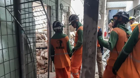Sobe para cinco total de mortos em desabamento em Aracaju 6 Sobe para cinco total de mortos em desabamento em Aracaju
