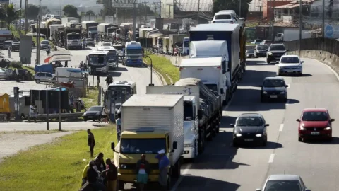 Motoristas têm novos prazos para regularizar exame toxicológico