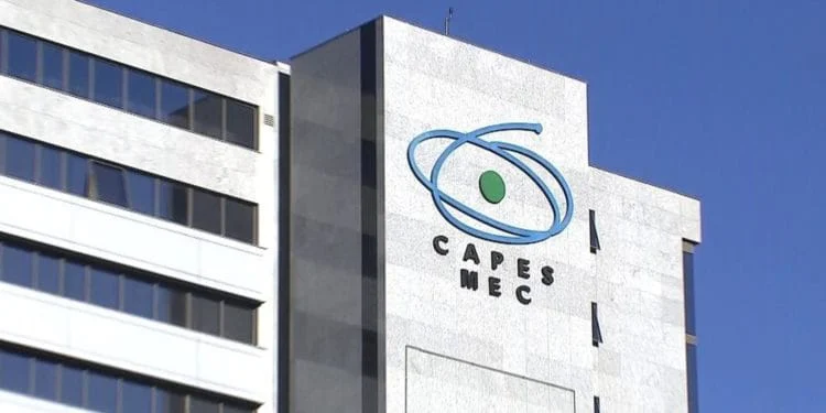 Inscrições para o concurso da CAPES vão até sexta-feira (12) 1 Termina na sexta-feira (12/1), às 18h, o prazo de inscrições para o concurso público da CAPES