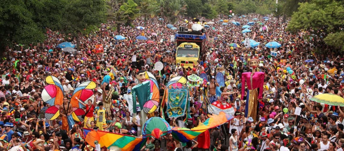 Cemig detalha medidas para a segurança de blocos e foliões no Carnaval 1 Como empresa que incentiva a cultura e apoia o Carnaval no estado, a Cemig realiza séria de iniciativas na folia 2024, e a segurança