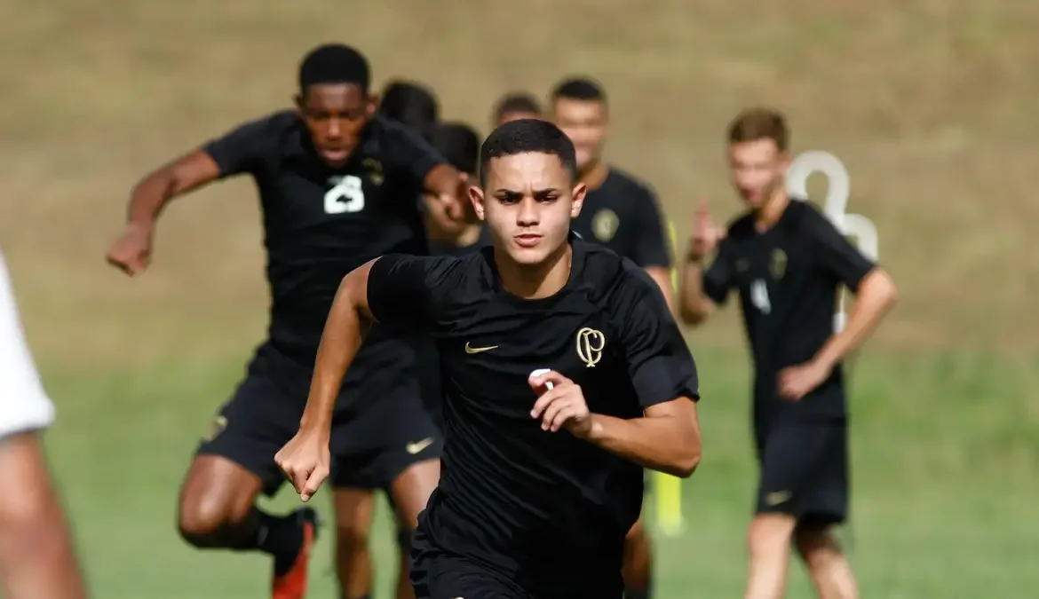 Copinha: 4 partidas abrem esta noite oitavas de final em jogo único 1 Principal competição nacional de categorias de base, a 54ª edição da Copa São Paulo de Futebol Júnior, a Copinha, entra esta noite na reta