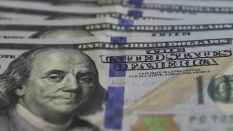Dólar cai para R$ 4,85 e atinge menor valor do ano 9 Dólar cai para R$ 4,85 e atinge menor valor do ano