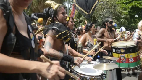 Bares e restaurantes estimam aumento de faturamento no carnaval 6 Bares e restaurantes estimam aumento de faturamento no carnaval